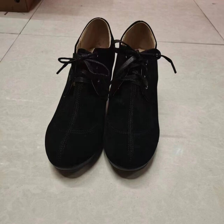 Fashion High Heels Pointed Toe PU Shoes