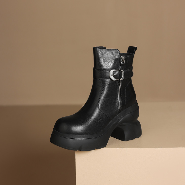 Women's Chelsea Boots in Top Grain Leather with Chunky High Heel - Style m.html
