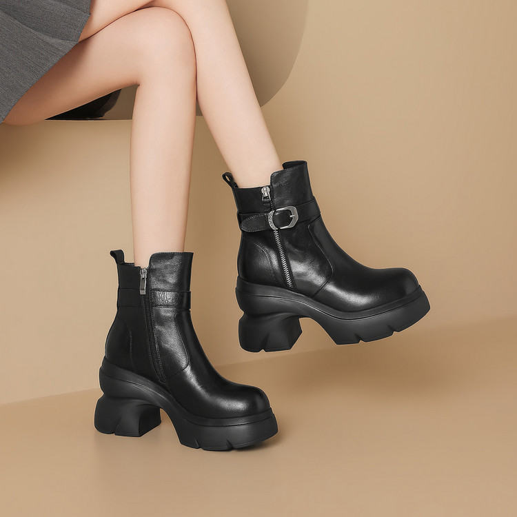 Women's Chelsea Boots in Top Grain Leather with Chunky High Heel - Style m.html